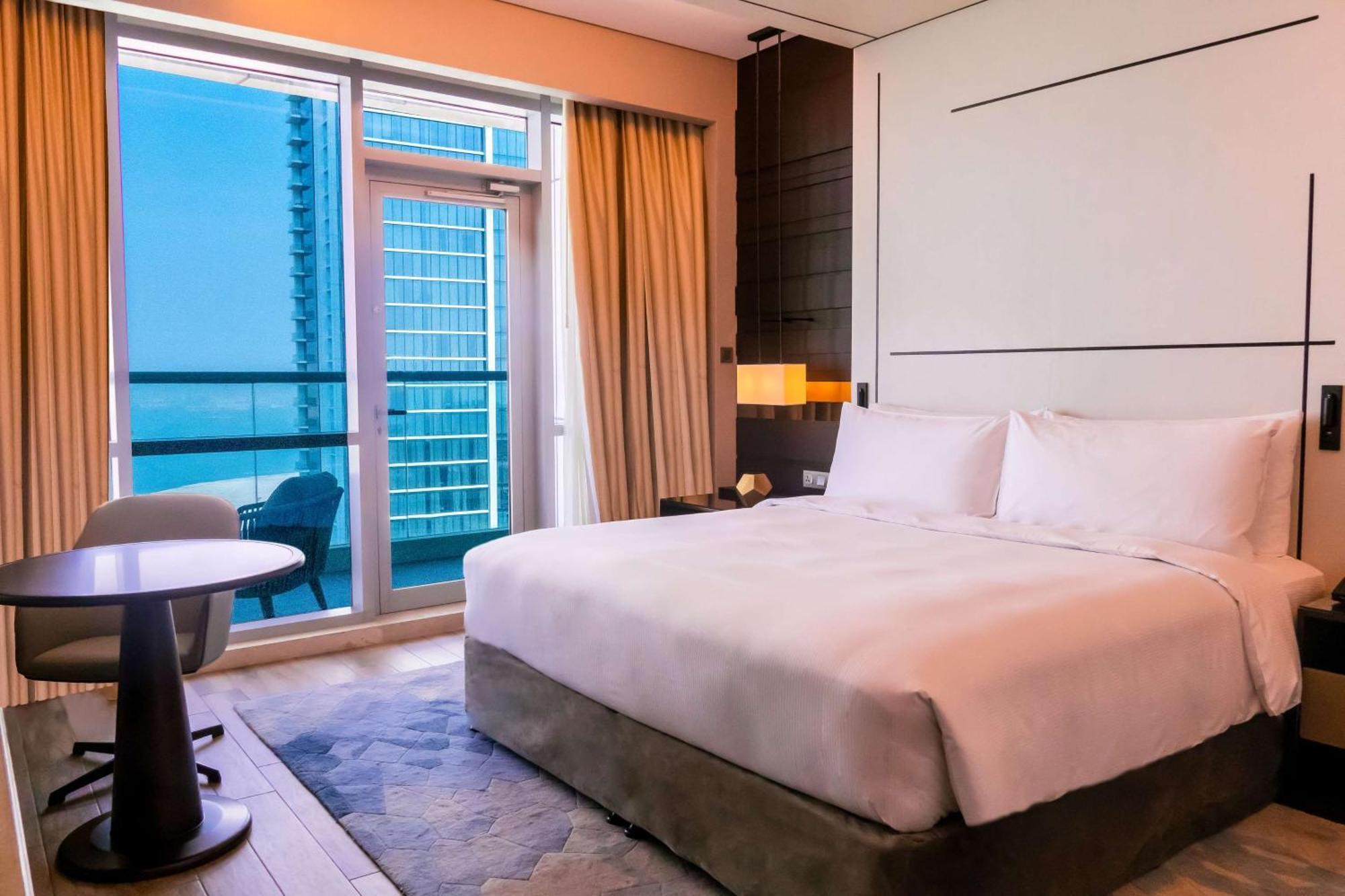 Отель Hilton Bahrain Манама Экстерьер фото